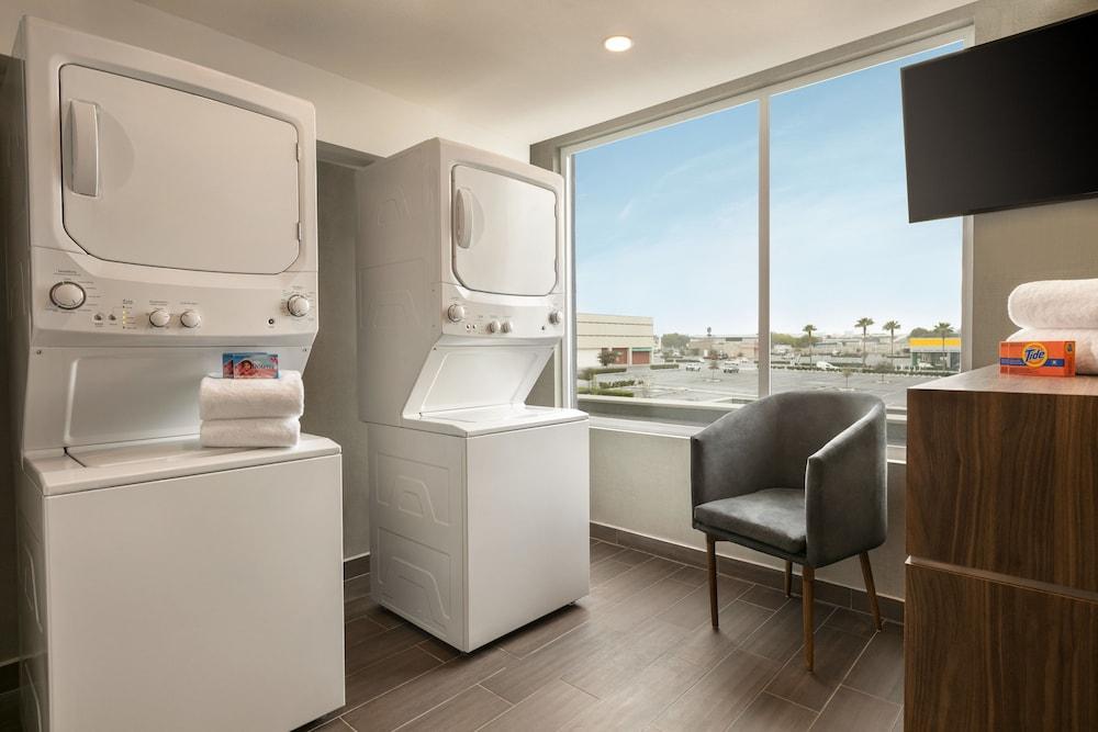 Hampton Inn By Hilton Monterrey Apodaca Exterior photo