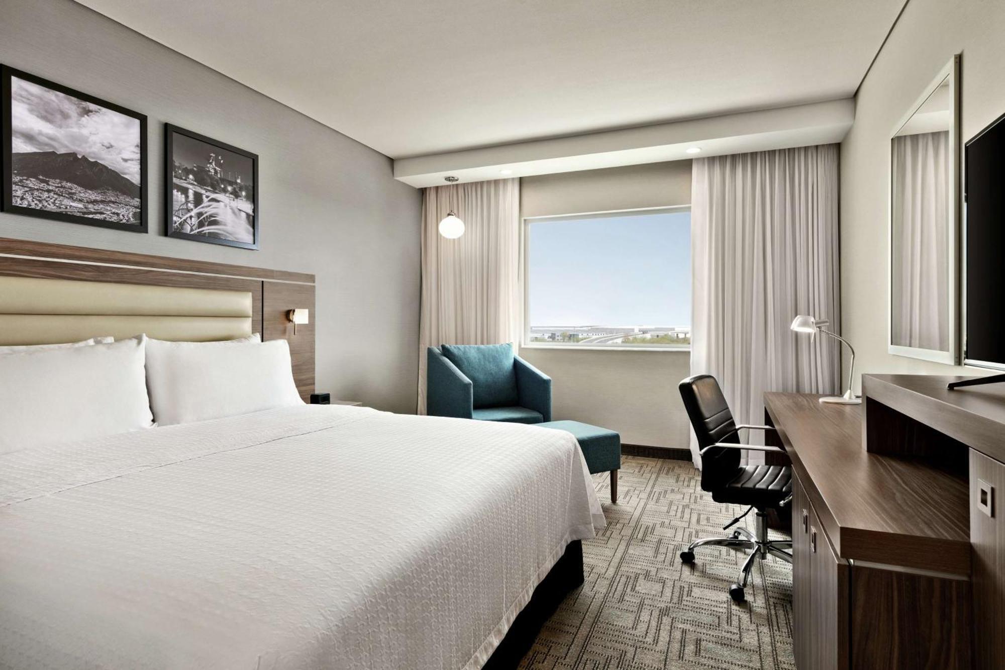 Hampton Inn By Hilton Monterrey Apodaca Exterior photo